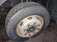 いすゞギガアルミウイング大型（10t）[写真10]