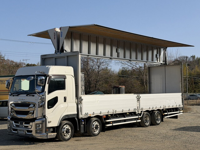 いすゞギガアルミウイング大型（10t）[写真01]