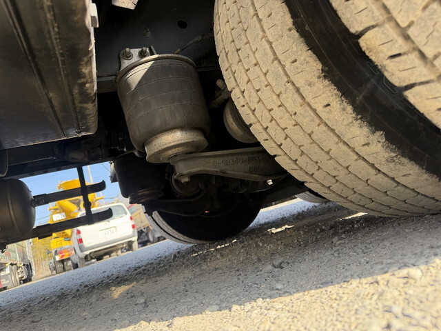 いすゞギガアルミウイング大型（10t）[写真27]