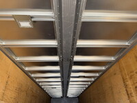 いすゞギガアルミウイング大型（10t）[写真14]