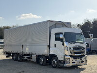 いすゞギガアルミウイング大型（10t）[写真04]