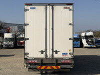 いすゞギガアルミウイング大型（10t）[写真08]