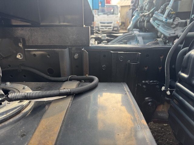 三菱ふそうキャンター深ダンプ（土砂禁ダンプ）小型（2t・3t）[写真30]