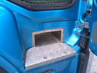 UDトラックスクオンセルフローダー大型（10t）[写真14]