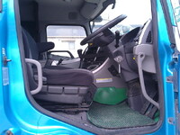 UDトラックスクオンセルフローダー大型（10t）[写真15]