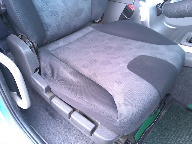 UDトラックスクオンセルフローダー大型（10t）[写真15]