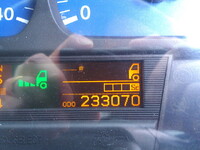 UDトラックスクオンセルフローダー大型（10t）[写真23]