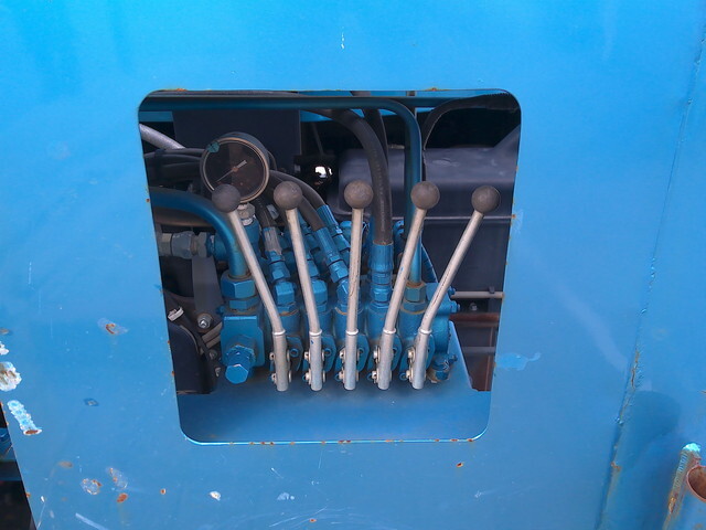 UDトラックスクオンセルフローダー大型（10t）[写真31]