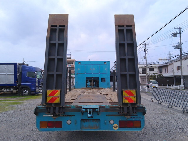 UDトラックスクオンセルフローダー大型（10t）[写真06]