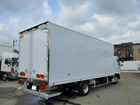 日野レンジャー冷凍車（冷蔵車）中型（4t）[写真02]