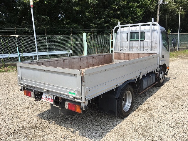 トヨタトヨエース平ボディ小型（2t・3t）[写真02]