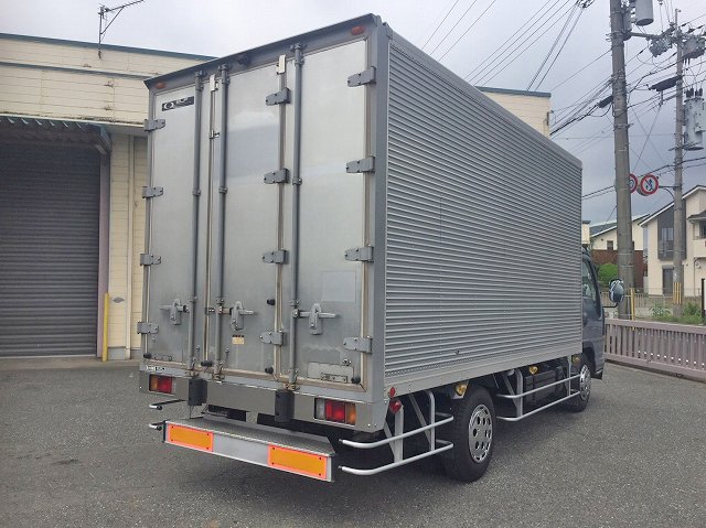 いすゞエルフアルミバン小型（2t・3t）[写真02]