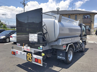 三菱ふそうキャンタータンク車（タンクローリー）小型（2t・3t）[写真02]