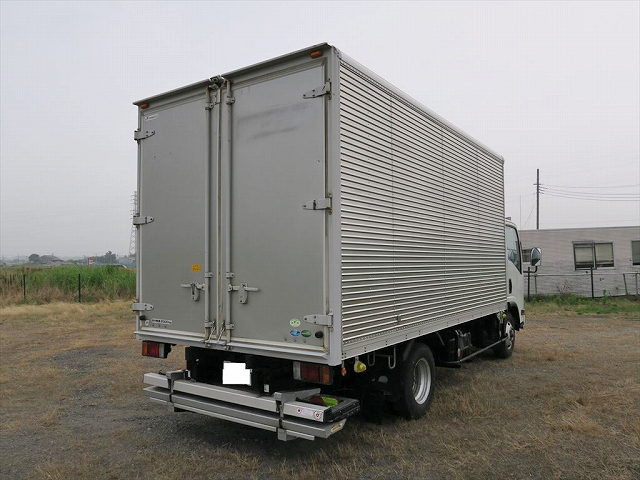 いすゞエルフアルミバン小型（2t・3t）[写真02]