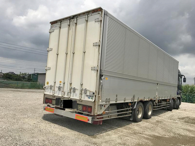 三菱ふそうスーパーグレートアルミウイング大型（10t）[写真02]