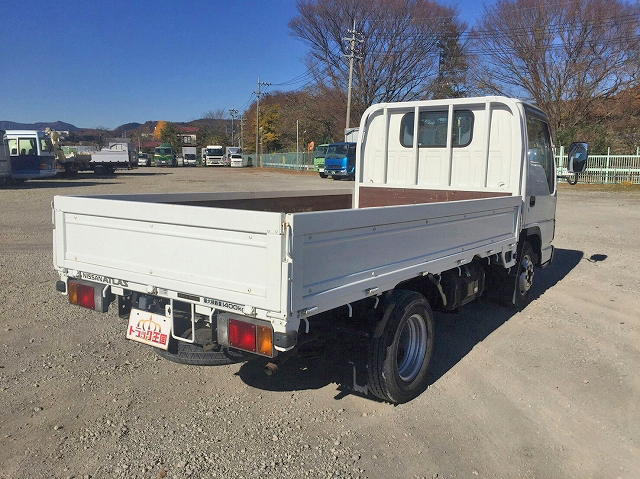 日産アトラス平ボディ小型（2t・3t）[写真02]
