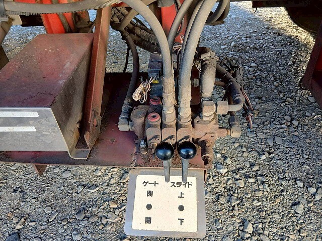 三菱ふそうスーパーグレートセルフローダー大型（10t）[写真37]