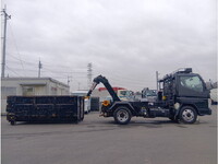 三菱ふそうキャンターコンテナ専用車小型（2t・3t）[写真11]