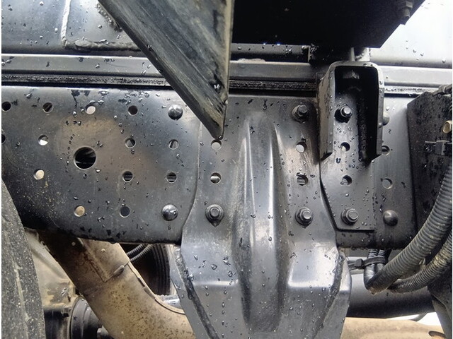 三菱ふそうキャンターコンテナ専用車小型（2t・3t）[写真20]