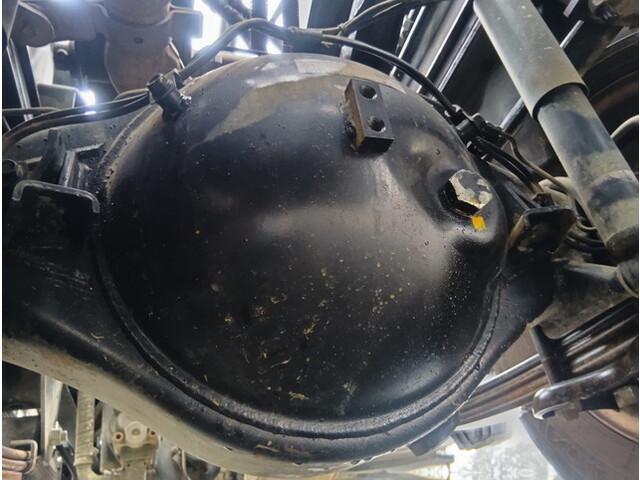 三菱ふそうキャンターコンテナ専用車小型（2t・3t）[写真22]