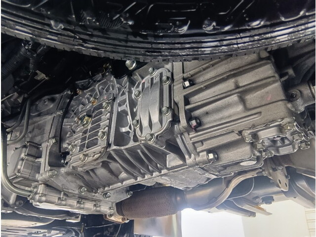 いすゞエルフダブルキャブ（Wキャブ）小型（2t・3t）[写真17]