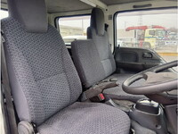 いすゞエルフダブルキャブ（Wキャブ）小型（2t・3t）[写真19]