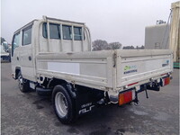 いすゞエルフダブルキャブ（Wキャブ）小型（2t・3t）[写真02]