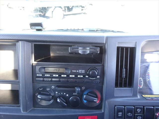 いすゞエルフクレーン3段小型（2t・3t）[写真26]