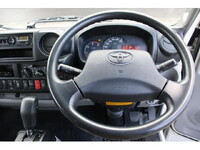 トヨタダイナアルミバン小型（2t・3t）[写真32]