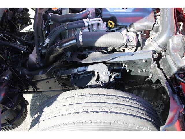 いすゞエルフクレーン4段小型（2t・3t）[写真12]