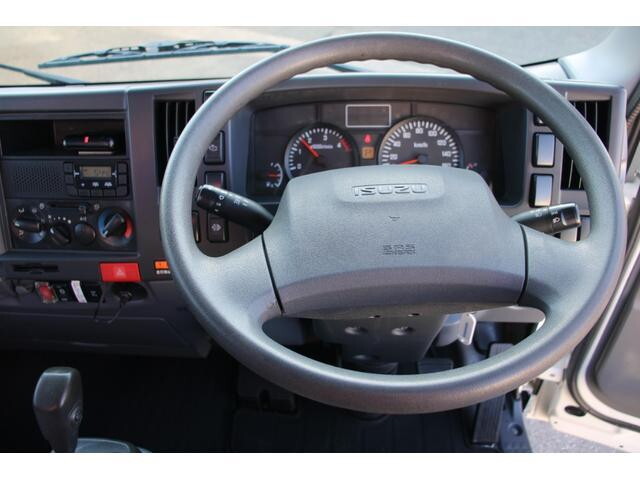 いすゞエルフクレーン4段小型（2t・3t）[写真31]