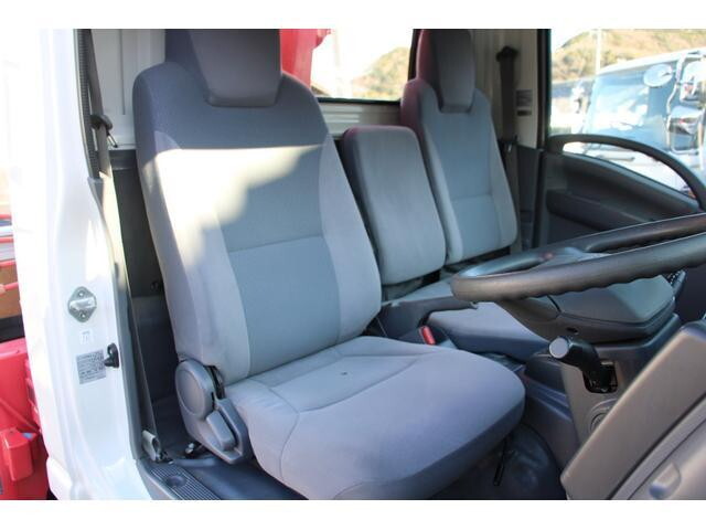 いすゞエルフクレーン4段小型（2t・3t）[写真37]