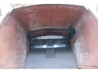 いすゞフォワードパッカー車（塵芥車）増トン（6t・8t）[写真22]