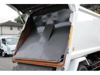 いすゞフォワードパッカー車（塵芥車）増トン（6t・8t）[写真26]