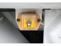 いすゞフォワードパッカー車（塵芥車）増トン（6t・8t）[写真28]