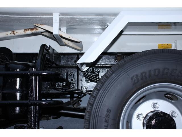 いすゞフォワードパッカー車（塵芥車）増トン（6t・8t）[写真29]