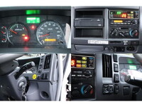 いすゞフォワードパッカー車（塵芥車）増トン（6t・8t）[写真34]
