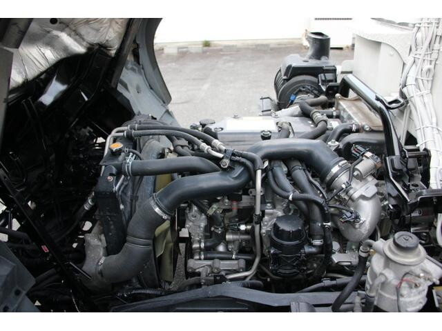 いすゞフォワードパッカー車（塵芥車）増トン（6t・8t）[写真07]