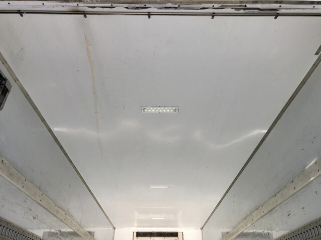 いすゞフォワード冷凍車（冷蔵車）中型（4t）[写真12]