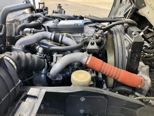 いすゞフォワード冷凍車（冷蔵車）中型（4t）[写真26]