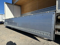 三菱ふそうファイターアルミウイング中型（4t）[写真20]