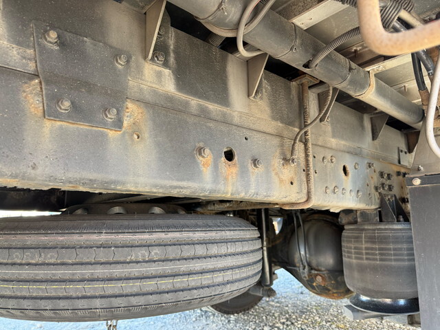 三菱ふそうファイターアルミウイング中型（4t）[写真22]