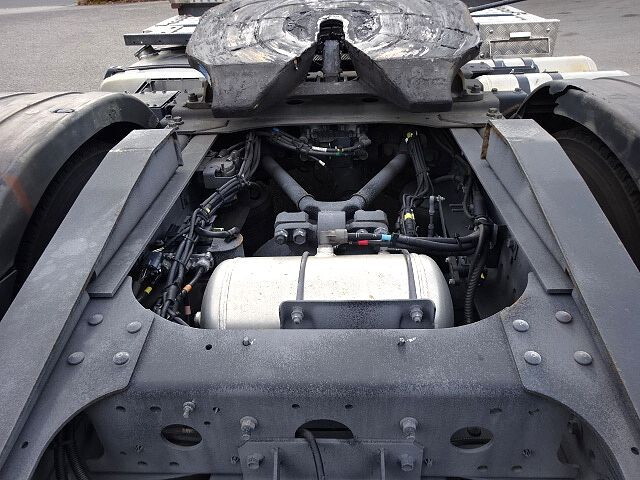 日野プロフィアトレーラーヘッド（トラクターヘッド）大型（10t）[写真14]