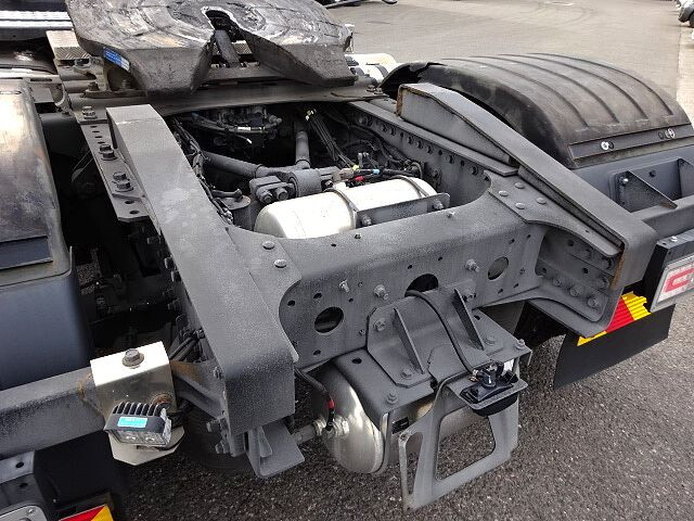 日野プロフィアトレーラーヘッド（トラクターヘッド）大型（10t）[写真15]