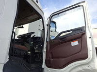 日野プロフィアトレーラーヘッド（トラクターヘッド）大型（10t）[写真28]