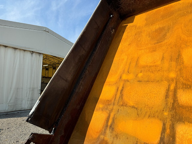 日野レンジャーダンプ中型（4t）[写真12]