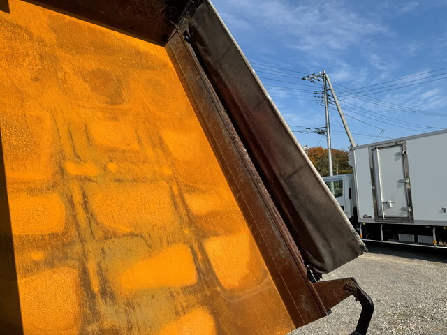 日野レンジャーダンプ中型（4t）[写真13]