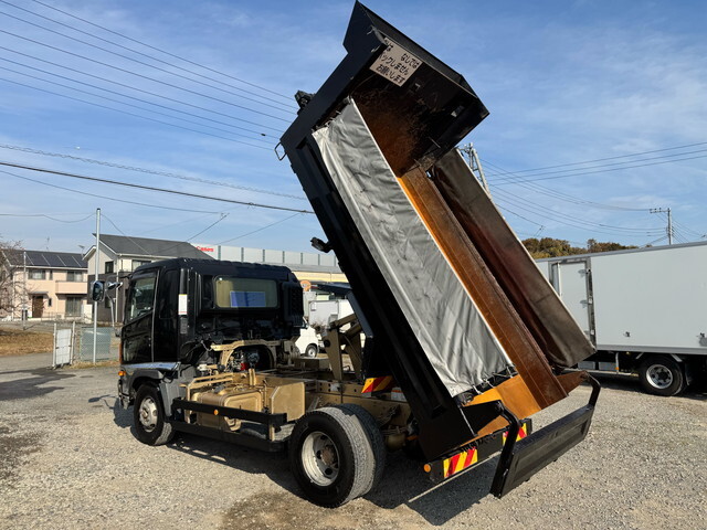 日野レンジャーダンプ中型（4t）[写真02]