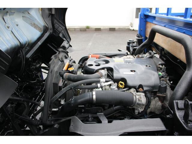 いすゞエルフ平ボディ小型（2t・3t）[写真10]