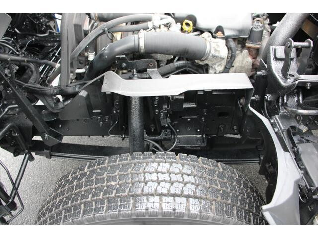 いすゞエルフ平ボディ小型（2t・3t）[写真11]